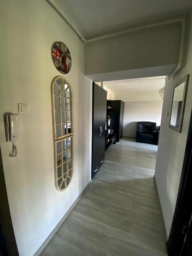 Dominic Studio Apartment *